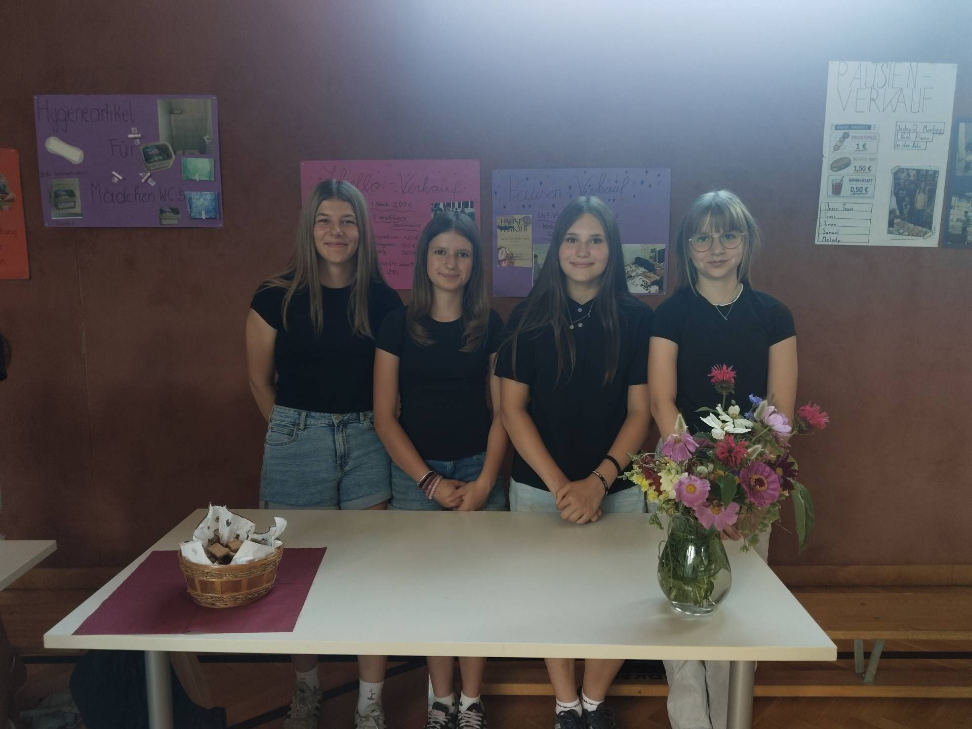 Valeria Nussbaumer, Marei Oberschachner, Anna-Magdalena Rumpler, Sofia Wieser (v.l.)
